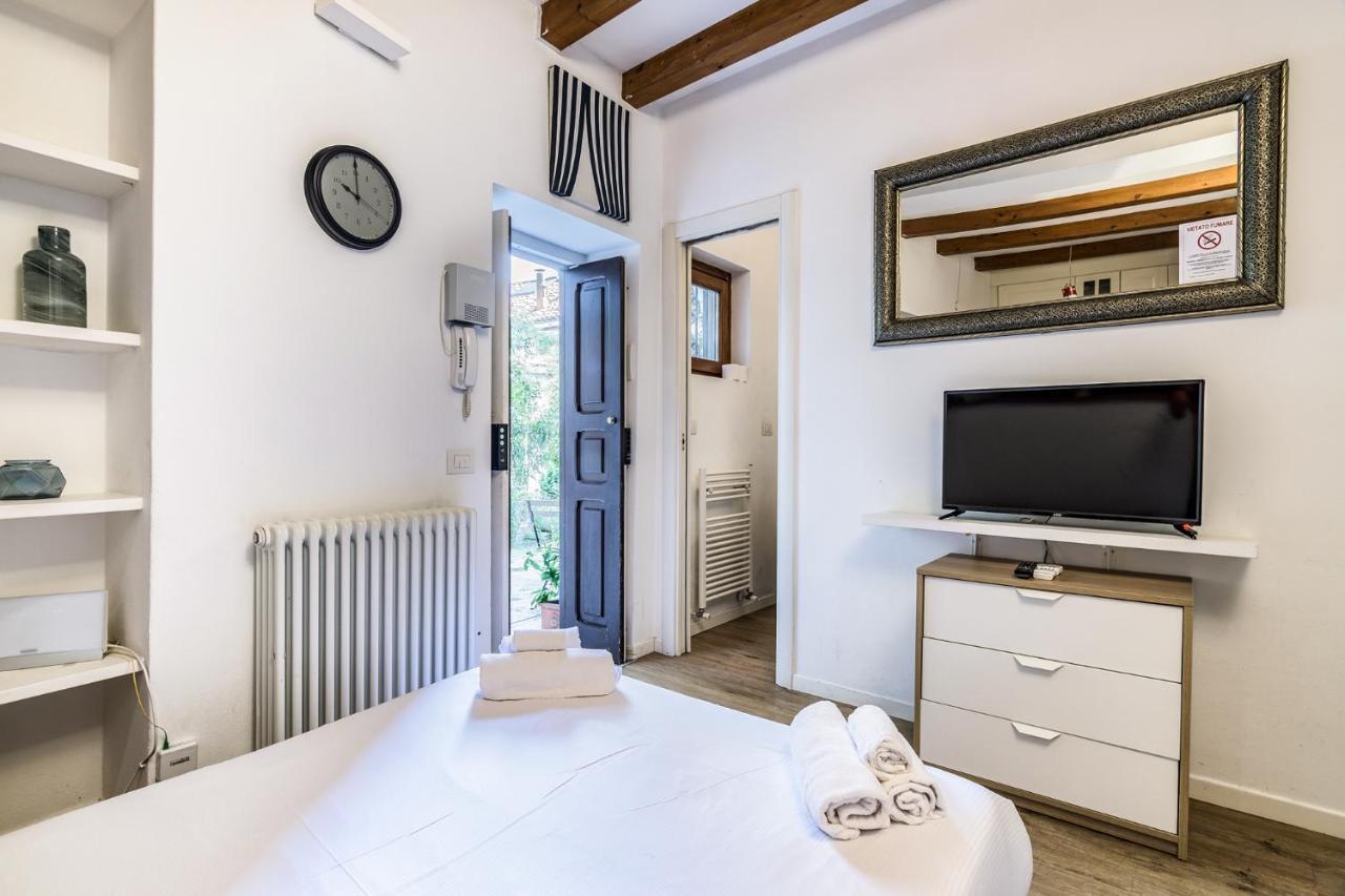 Secret Navigli Suite Milánó Kültér fotó